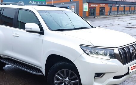 Toyota Land Cruiser Prado 150 рестайлинг 2, 2018 год, 3 790 000 рублей, 15 фотография