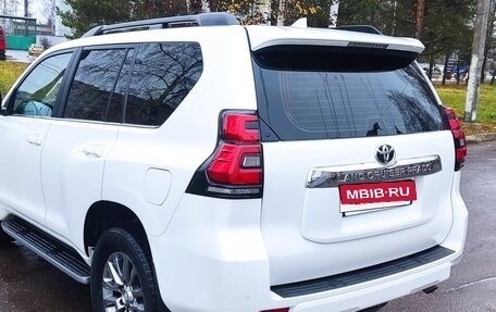 Toyota Land Cruiser Prado 150 рестайлинг 2, 2018 год, 3 790 000 рублей, 21 фотография