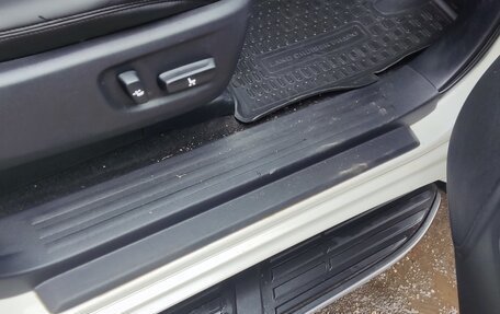 Toyota Land Cruiser Prado 150 рестайлинг 2, 2018 год, 3 790 000 рублей, 33 фотография