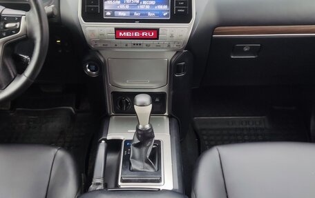 Toyota Land Cruiser Prado 150 рестайлинг 2, 2018 год, 3 790 000 рублей, 40 фотография