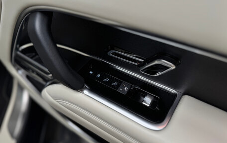 Land Rover Range Rover IV рестайлинг, 2022 год, 17 000 000 рублей, 26 фотография