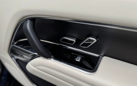 Land Rover Range Rover IV рестайлинг, 2022 год, 17 000 000 рублей, 23 фотография