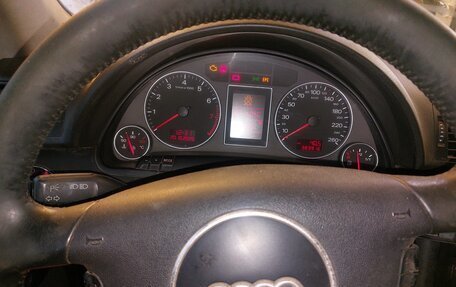 Audi A4, 2001 год, 365 000 рублей, 9 фотография