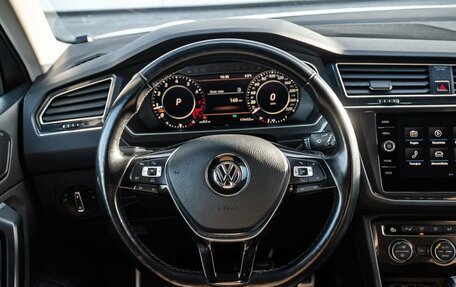 Volkswagen Tiguan II, 2018 год, 2 540 000 рублей, 23 фотография