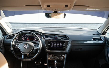 Volkswagen Tiguan II, 2018 год, 2 540 000 рублей, 22 фотография