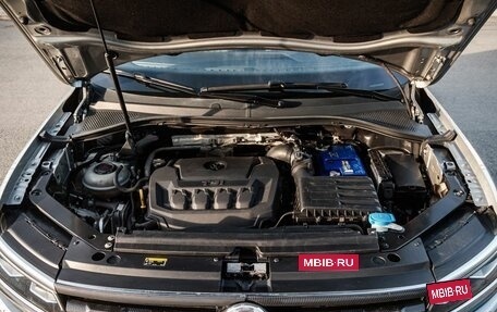 Volkswagen Tiguan II, 2018 год, 2 540 000 рублей, 32 фотография