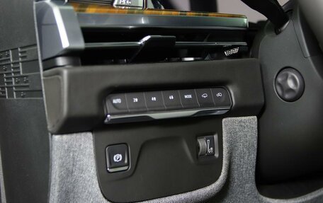 Cadillac Escalade V, 2025 год, 22 009 460 рублей, 16 фотография