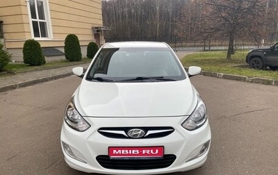 Hyundai Solaris II рестайлинг, 2013 год, 720 000 рублей, 1 фотография