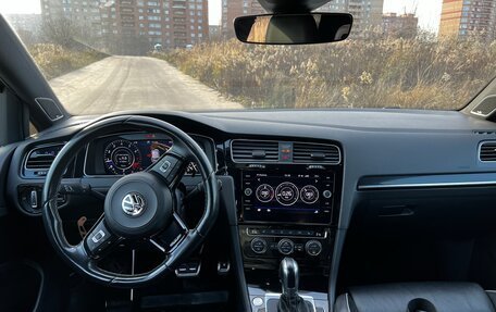 Volkswagen Golf R VII, 2019 год, 3 480 000 рублей, 12 фотография