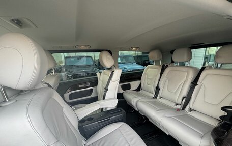 Mercedes-Benz V-Класс, 2015 год, 4 500 000 рублей, 4 фотография