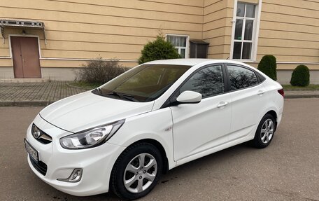 Hyundai Solaris II рестайлинг, 2013 год, 720 000 рублей, 2 фотография