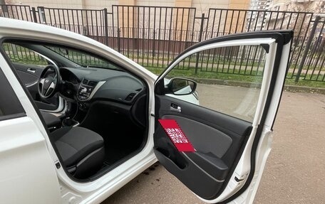 Hyundai Solaris II рестайлинг, 2013 год, 720 000 рублей, 17 фотография