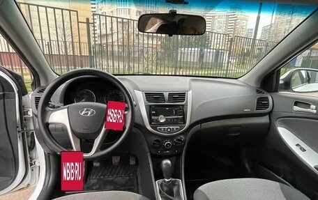 Hyundai Solaris II рестайлинг, 2013 год, 720 000 рублей, 15 фотография