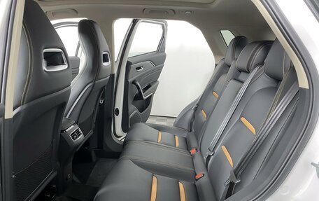 FAW Bestune T77, 2023 год, 2 376 000 рублей, 10 фотография