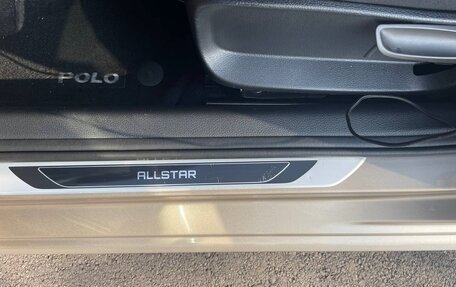 Volkswagen Polo VI (EU Market), 2017 год, 1 300 000 рублей, 23 фотография