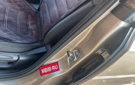 Volkswagen Polo VI (EU Market), 2017 год, 1 300 000 рублей, 24 фотография