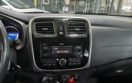 Renault Sandero II рестайлинг, 2017 год, 729 000 рублей, 7 фотография