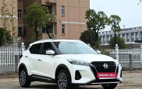 Nissan Kicks I, 2022 год, 1 830 000 рублей, 3 фотография