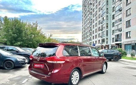 Toyota Sienna III, 2012 год, 2 350 000 рублей, 1 фотография