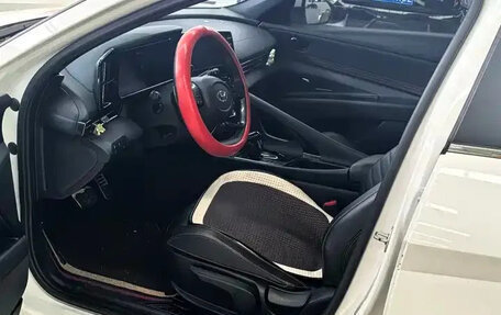 Hyundai Elantra, 2022 год, 1 730 000 рублей, 9 фотография