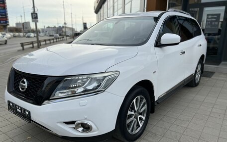 Nissan Pathfinder, 2015 год, 1 650 000 рублей, 1 фотография