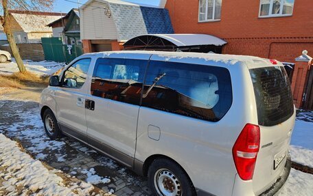 Hyundai H-1 II рестайлинг, 2008 год, 950 000 рублей, 5 фотография