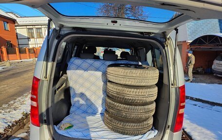 Hyundai H-1 II рестайлинг, 2008 год, 950 000 рублей, 7 фотография