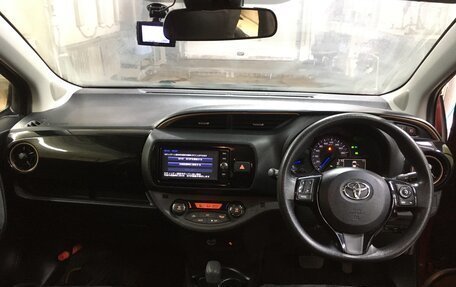 Toyota Vitz, 2018 год, 1 400 000 рублей, 5 фотография