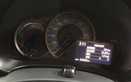 Toyota Vitz, 2018 год, 1 400 000 рублей, 9 фотография