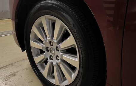 Toyota Sienna III, 2012 год, 2 350 000 рублей, 20 фотография