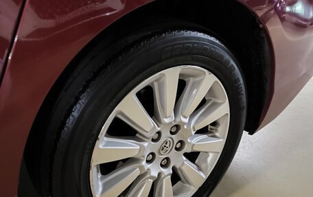 Toyota Sienna III, 2012 год, 2 350 000 рублей, 21 фотография