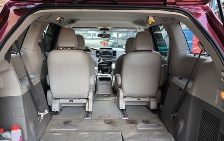 Toyota Sienna III, 2012 год, 2 350 000 рублей, 22 фотография