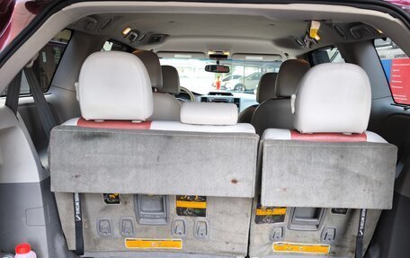 Toyota Sienna III, 2012 год, 2 350 000 рублей, 23 фотография