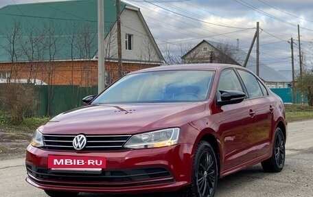 Volkswagen Jetta VI, 2016 год, 999 000 рублей, 2 фотография