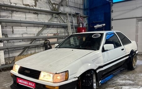 Toyota Corolla, 1983 год, 1 300 000 рублей, 2 фотография