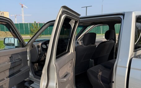 Nissan NP300, 2013 год, 1 350 000 рублей, 9 фотография