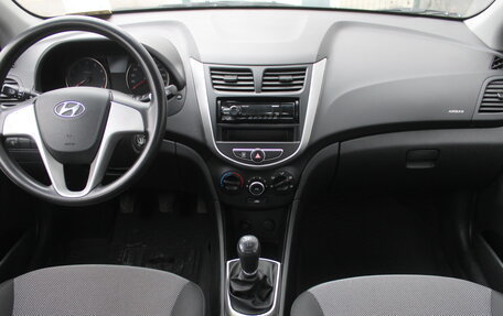 Hyundai Solaris II рестайлинг, 2013 год, 715 000 рублей, 9 фотография