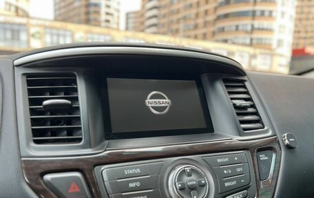 Nissan Pathfinder, 2015 год, 1 650 000 рублей, 12 фотография