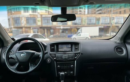 Nissan Pathfinder, 2015 год, 1 650 000 рублей, 23 фотография