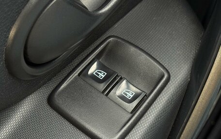 Renault Logan II, 2019 год, 1 149 000 рублей, 12 фотография