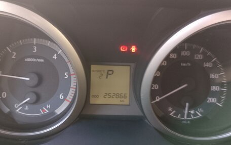 Toyota Land Cruiser Prado 150 рестайлинг 2, 2011 год, 2 200 000 рублей, 3 фотография