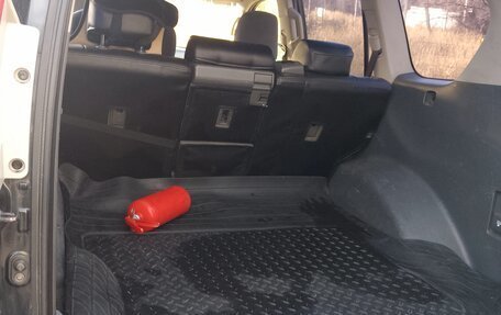 Toyota Land Cruiser Prado 150 рестайлинг 2, 2011 год, 2 200 000 рублей, 8 фотография