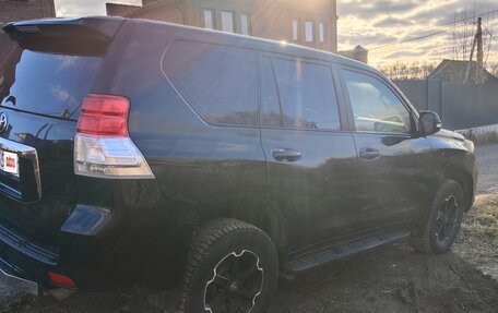 Toyota Land Cruiser Prado 150 рестайлинг 2, 2011 год, 2 200 000 рублей, 9 фотография