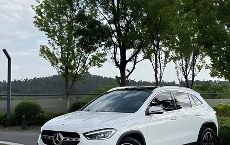 Mercedes-Benz GLA, 2022 год, 2 200 000 рублей, 1 фотография