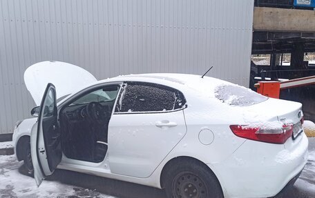 KIA Rio III рестайлинг, 2014 год, 530 000 рублей, 2 фотография