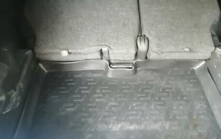 Nissan Note II рестайлинг, 2008 год, 600 000 рублей, 18 фотография