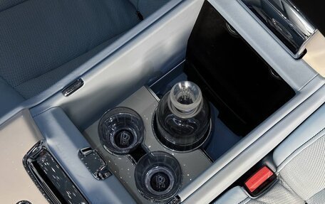 Rolls-Royce Phantom VIII, 2022 год, 65 000 000 рублей, 29 фотография