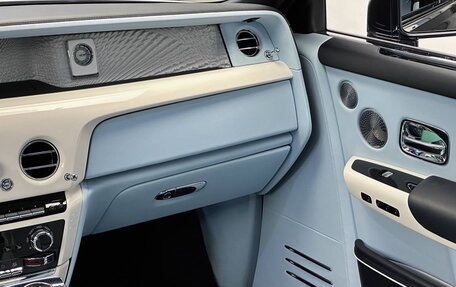 Rolls-Royce Phantom VIII, 2022 год, 65 000 000 рублей, 24 фотография