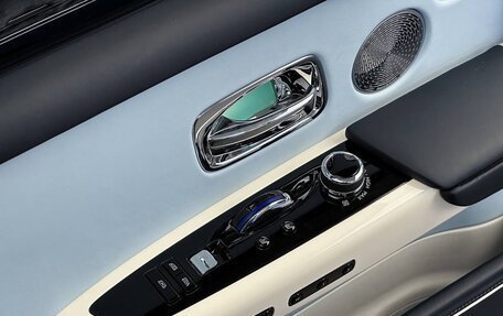 Rolls-Royce Phantom VIII, 2022 год, 65 000 000 рублей, 34 фотография