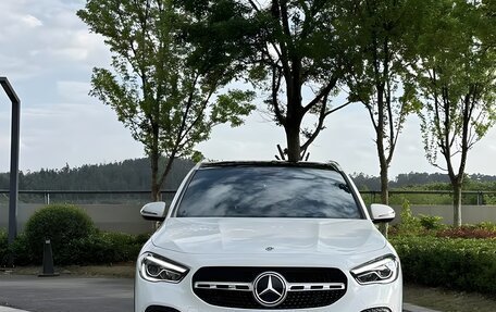 Mercedes-Benz GLA, 2022 год, 2 200 000 рублей, 2 фотография